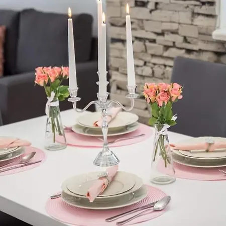 Una Apartment *