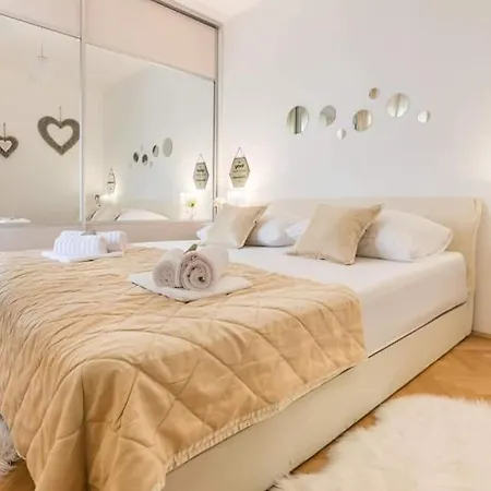 Apartment Una *