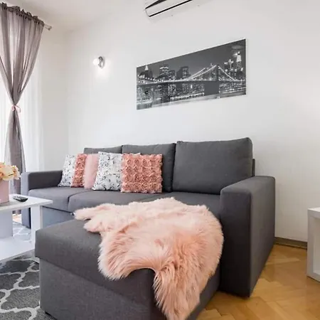 Una Apartment Makarska